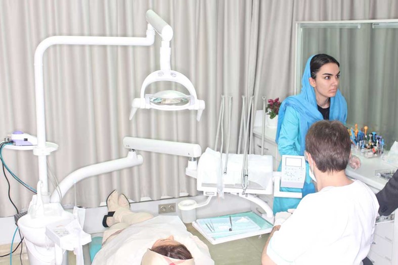 کلینیک دندانپزشکی قلهک